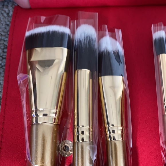 Luxie Face Brush Set - Picture 2 of 4